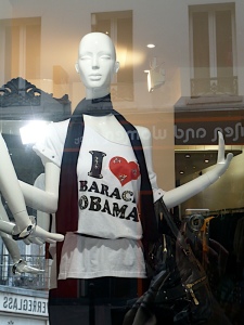 Mannequin wearing "I <heart> Obama" t-shirt